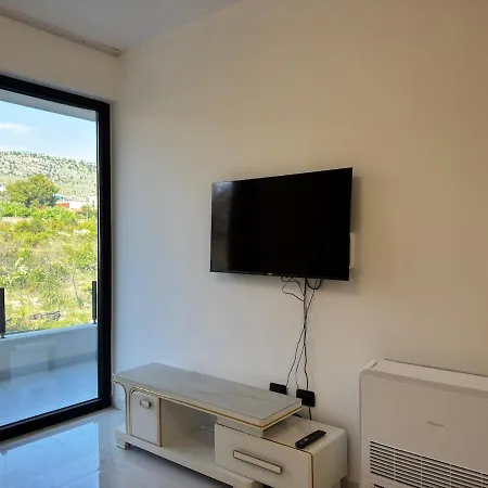 Girasole Apartment,steps From Sea