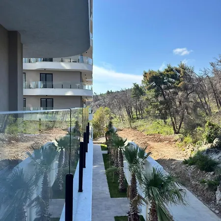דירה Girasole Apartment,steps From Sea *